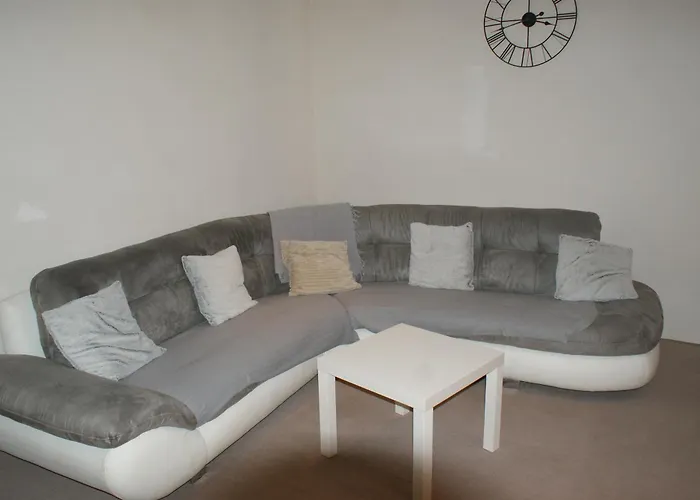 Mas アパート アニアーヌ