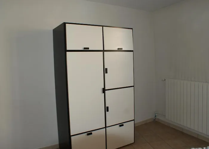 Mas アパート アニアーヌ